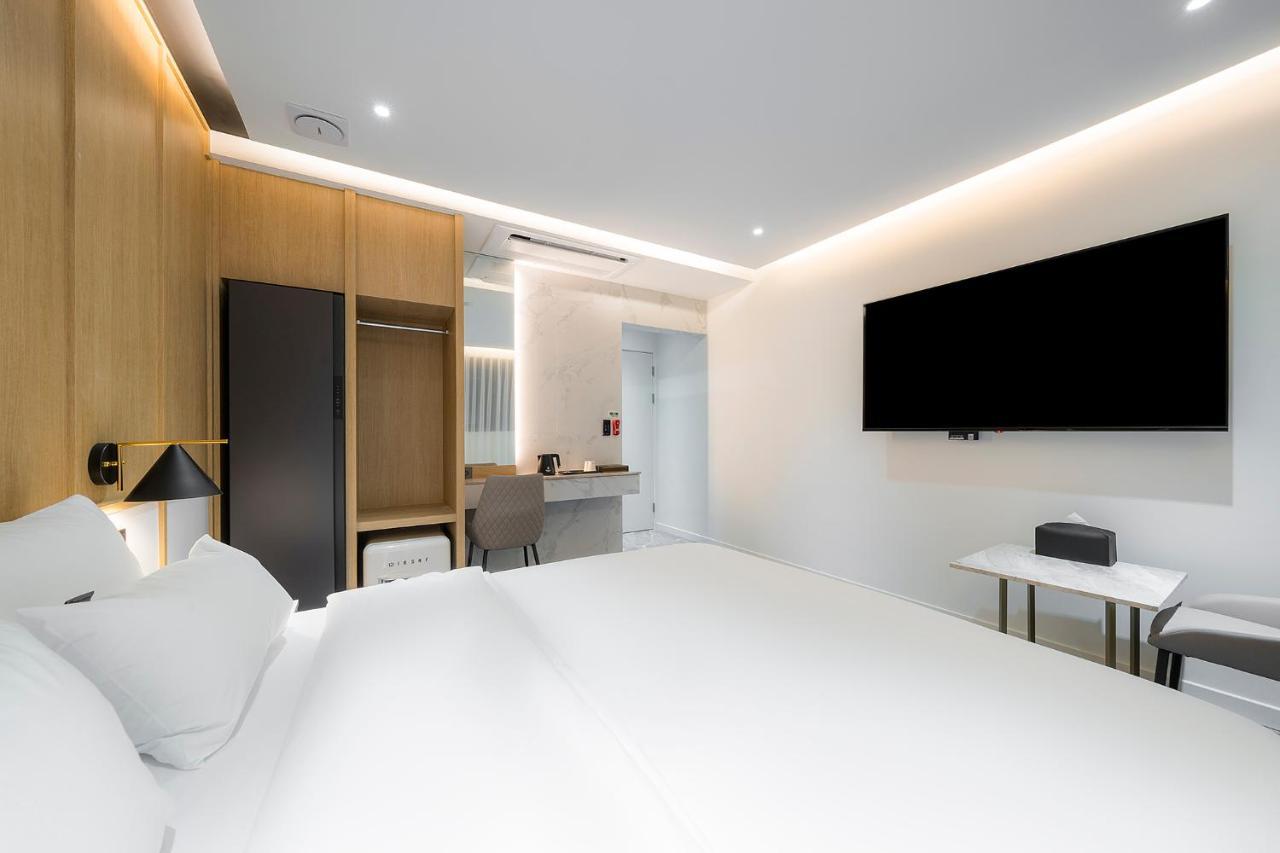 Brown Dot Hotel Pyeonghwa Plaza Mokpo Ngoại thất bức ảnh