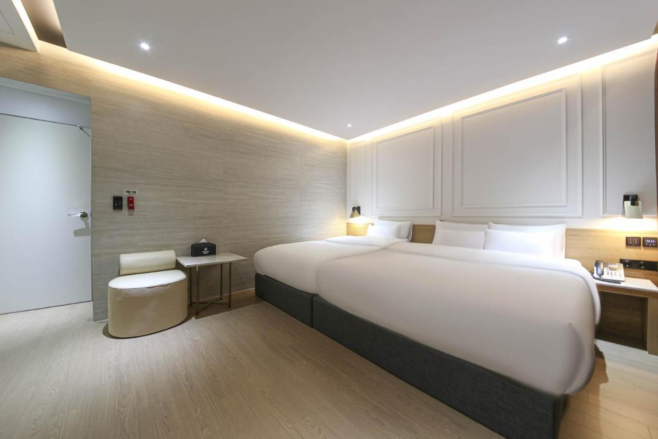 Brown Dot Hotel Pyeonghwa Plaza Mokpo Ngoại thất bức ảnh
