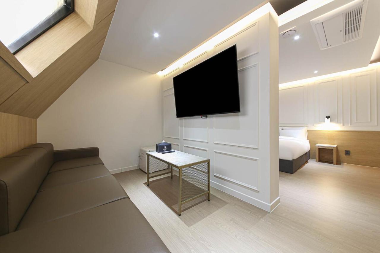 Brown Dot Hotel Pyeonghwa Plaza Mokpo Ngoại thất bức ảnh