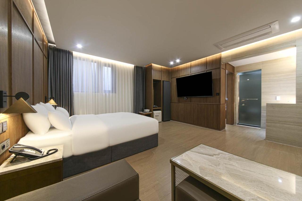Brown Dot Hotel Pyeonghwa Plaza Mokpo Ngoại thất bức ảnh